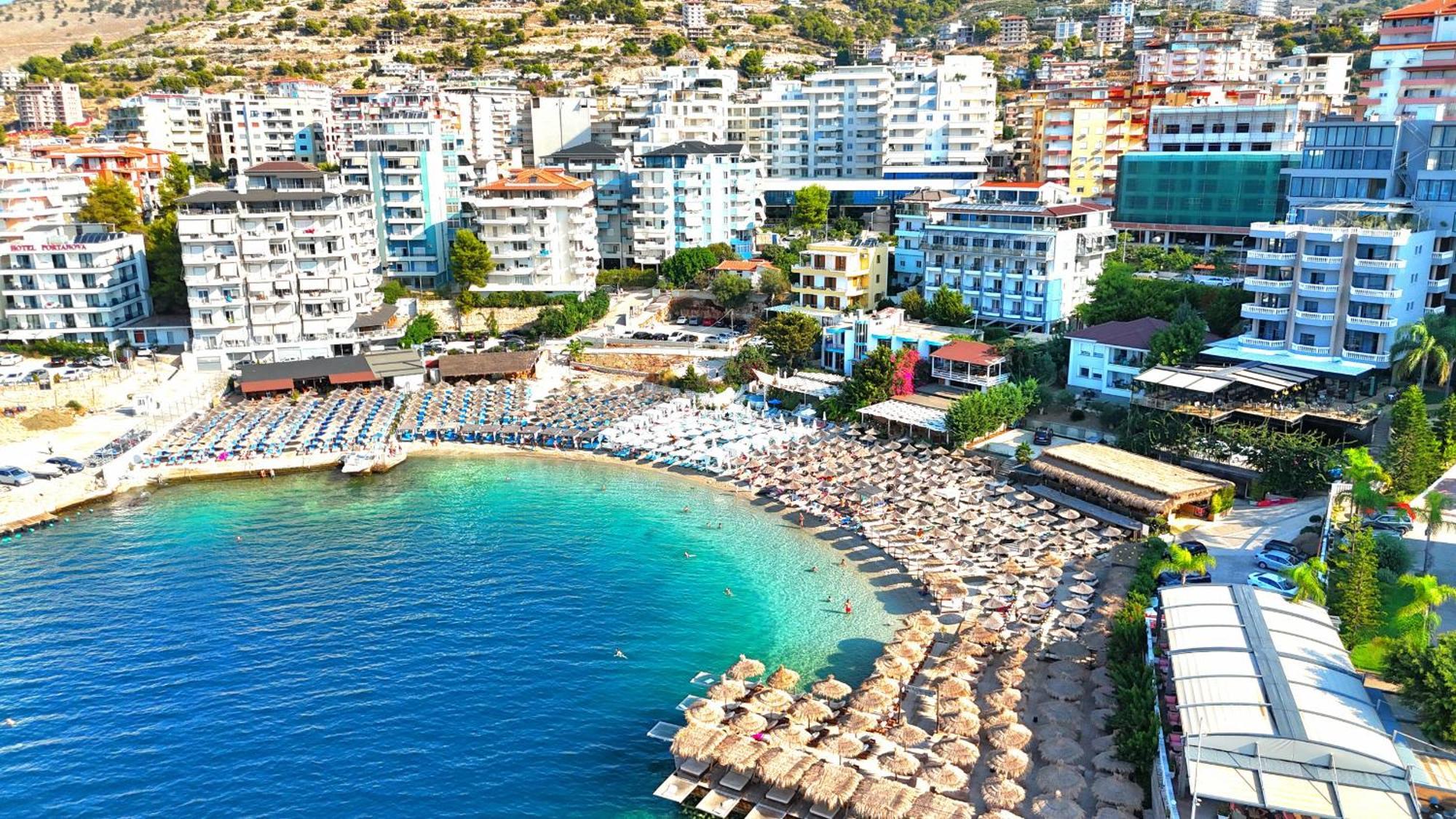 Svein Apartment Sarandë Exterior foto